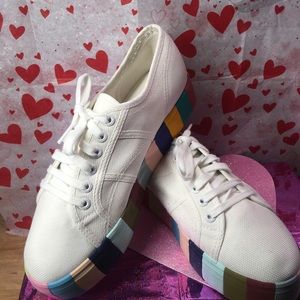 NWOB Ladies 8.5 Superga Rainbow Platforms